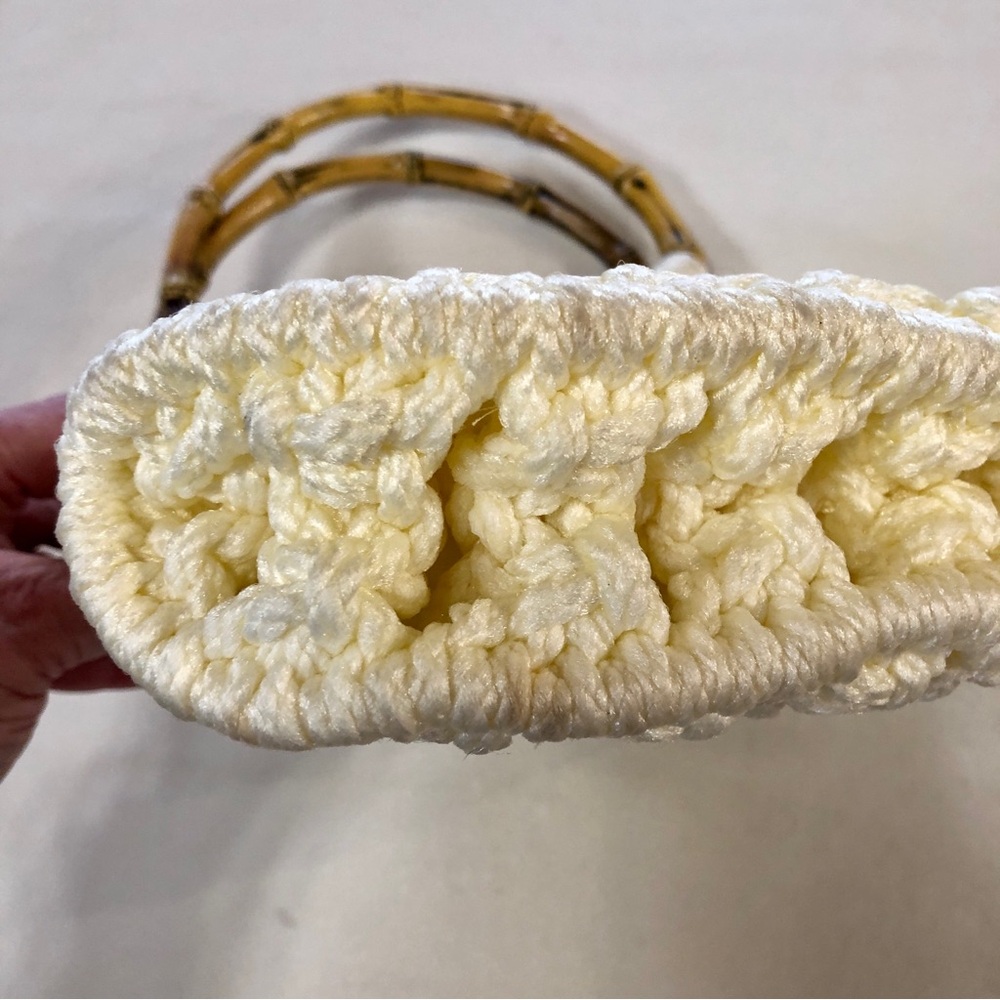 ‘60s Replica Hand-Knotted Macramé Lined Handbag - Picture 10 of 14